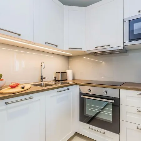 Nyaraló Three-bedroom Holiday In Porat