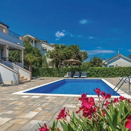 Three-bedroom Holiday In Porat Nyaraló Porat